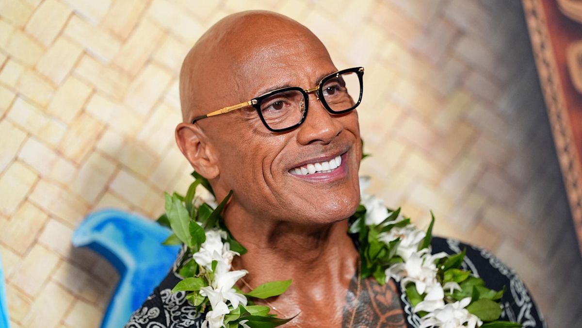 Dwayne Johnson Lizard Music transformation - illustration of a film set makeup chair and costume